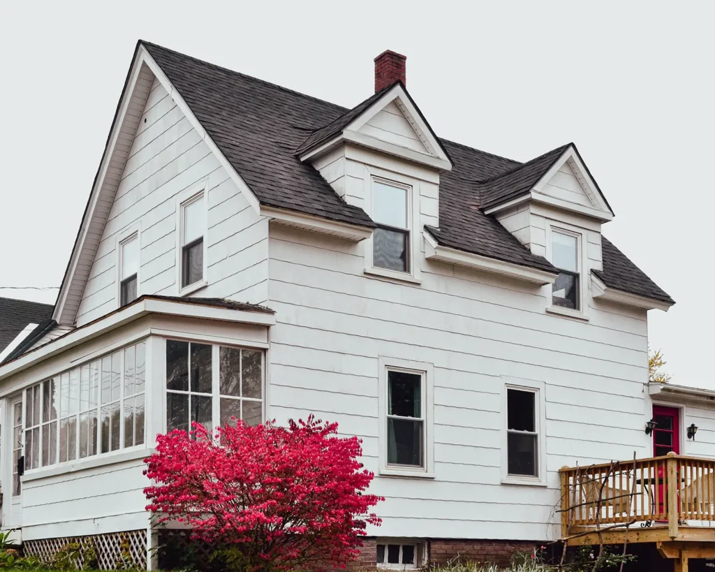 10 signs when to replace roofing and how we knew when to replace shingles on our old roof