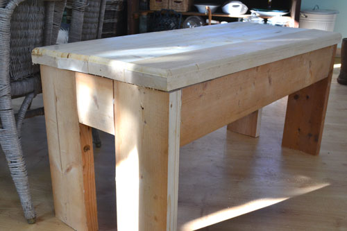 DIY Rustic Bench For The Entry