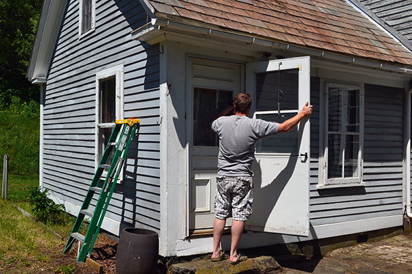 Removing Storm Doors