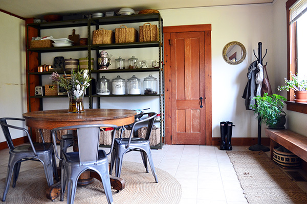 Eat In Breakfast Nook In Farmhouse Kitchen