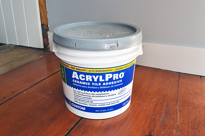 3-1/2 gallon bucket of tile adhesive purchased from the Home Depot