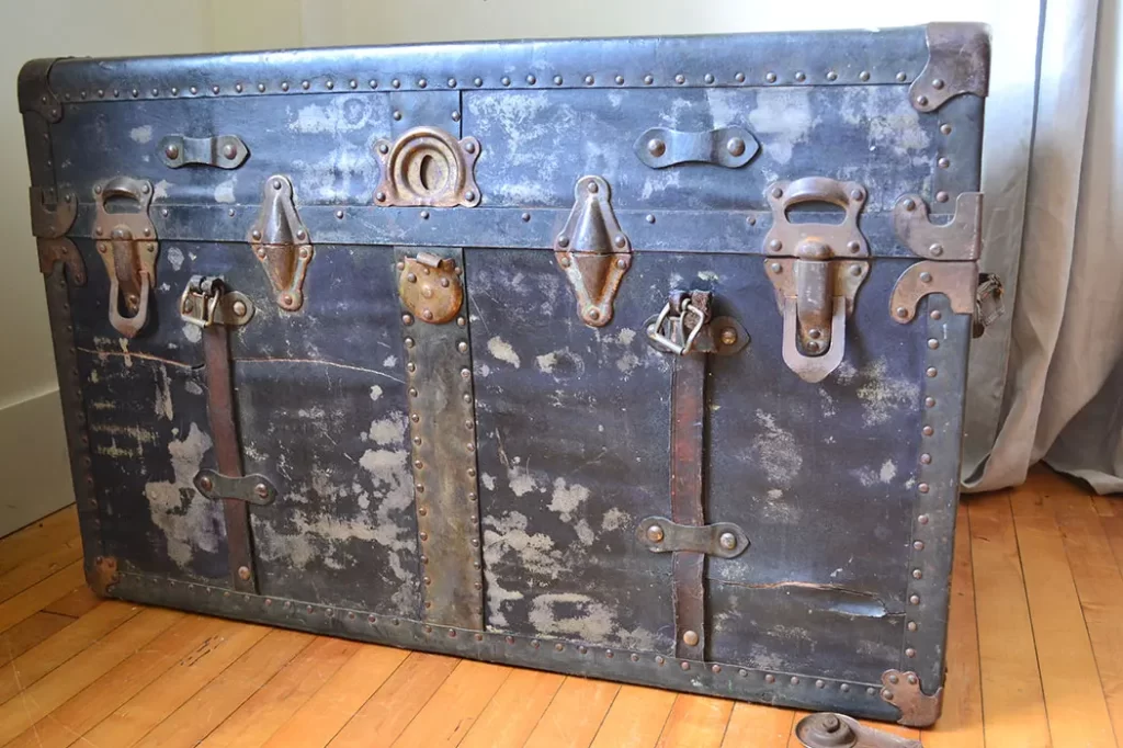 Vintage steamer trunk found at a thrift store for $3.50