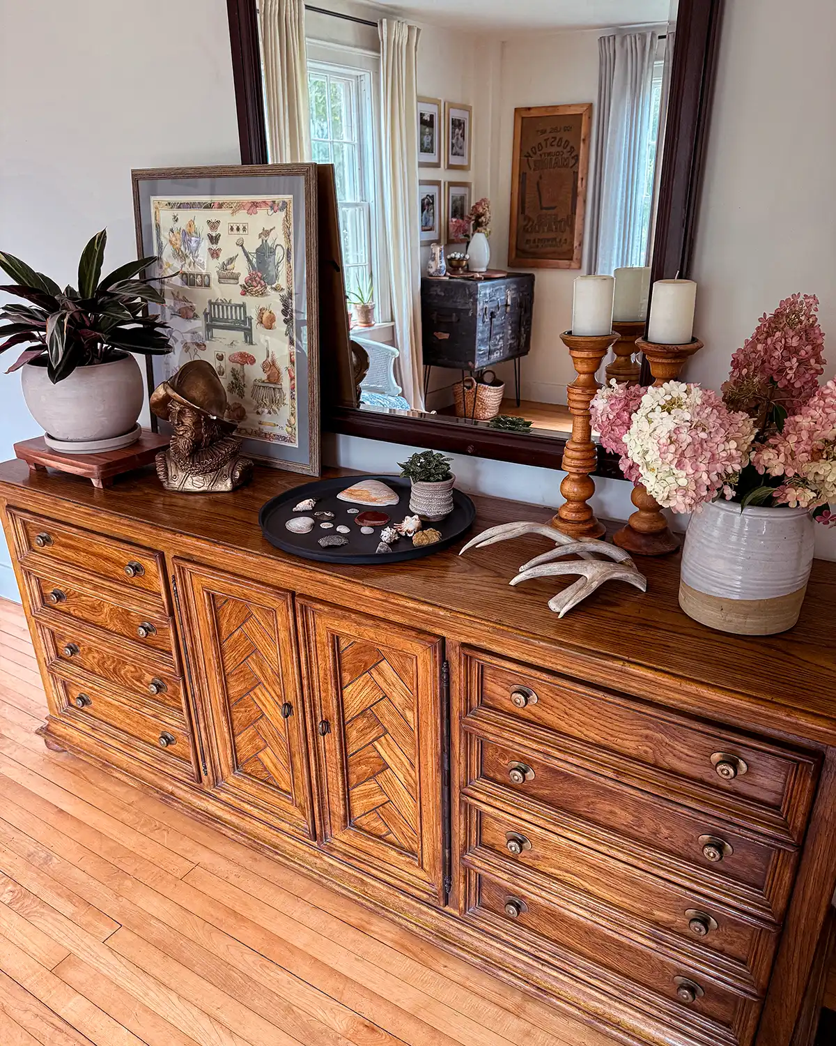 How To Decorate A Dining Room Buffet Or Sideboard
